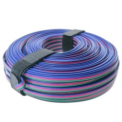 Matassa del cavo piatto RGB a 4 fili chiusa da due fascette a strappo