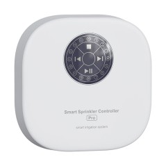 Centralina per irrigazione WiFi vista di tre quarti da sinistra, con i tasti touch e i numeri delle zone