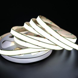 3-reihiger COB-LED-Streifen – 13000 Lumen/m | Kraftvolles und gleichmäßiges Licht
